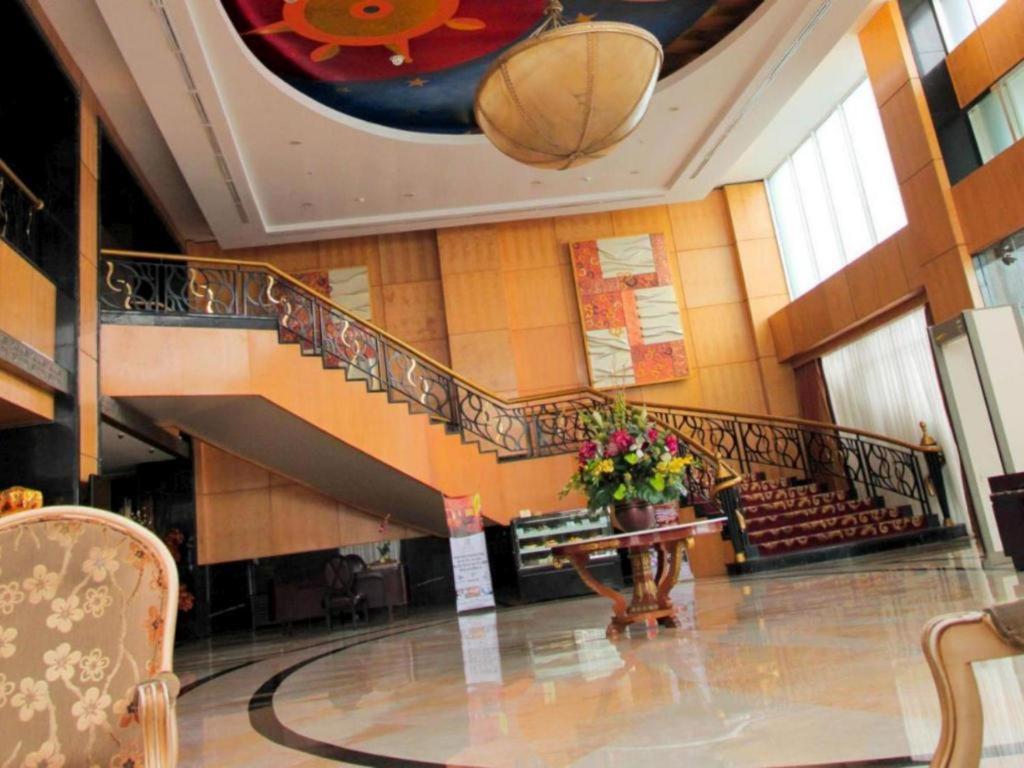 Grand Basko Hotel 巴东 外观 照片