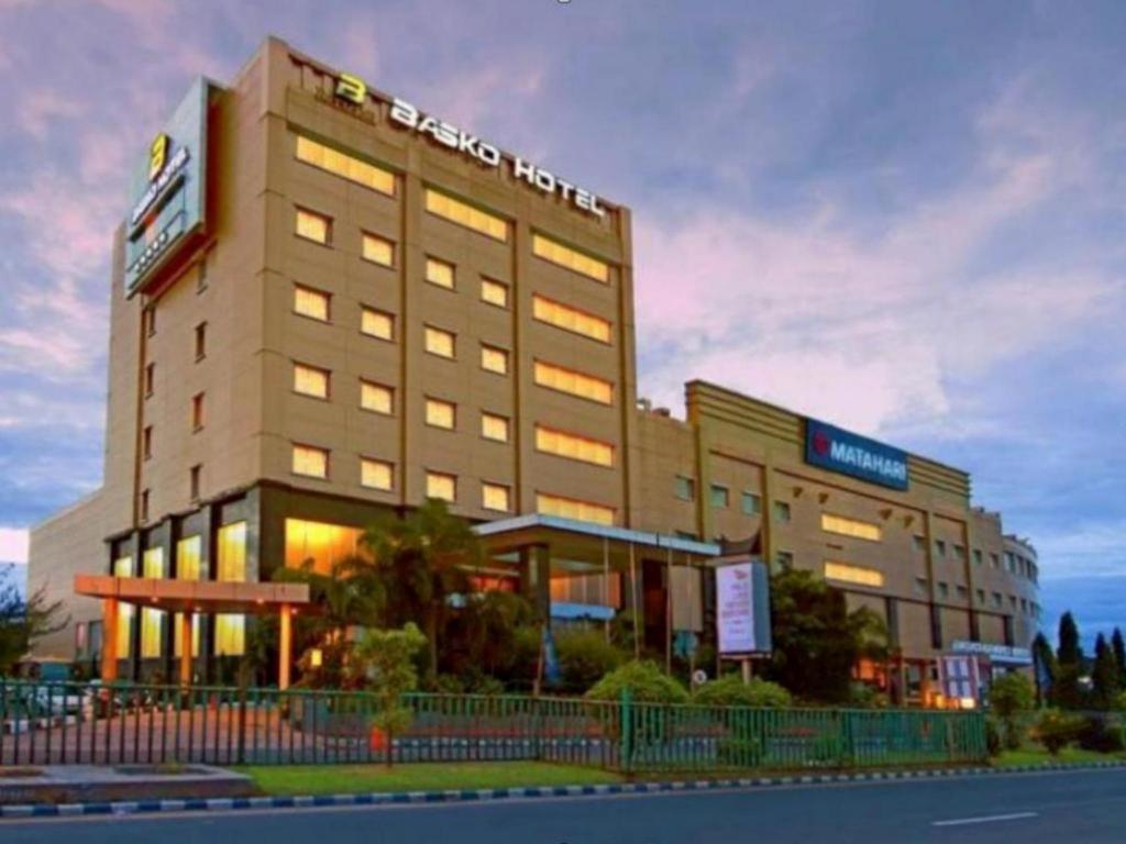 Grand Basko Hotel 巴东 外观 照片