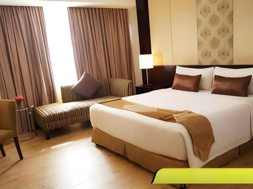 Grand Basko Hotel 巴东 外观 照片