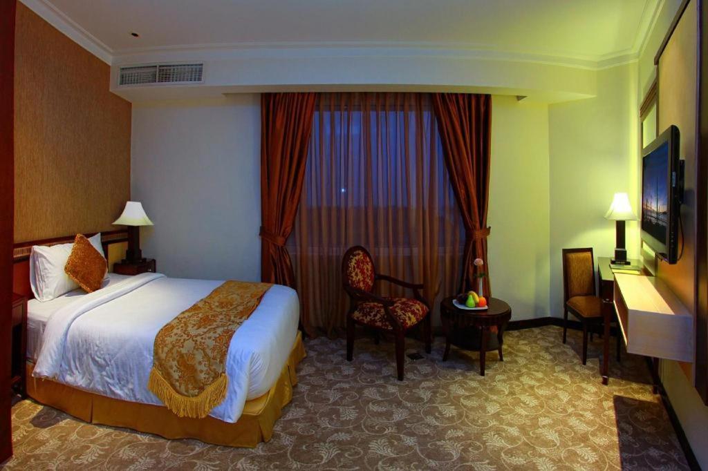 Grand Basko Hotel 巴东 外观 照片