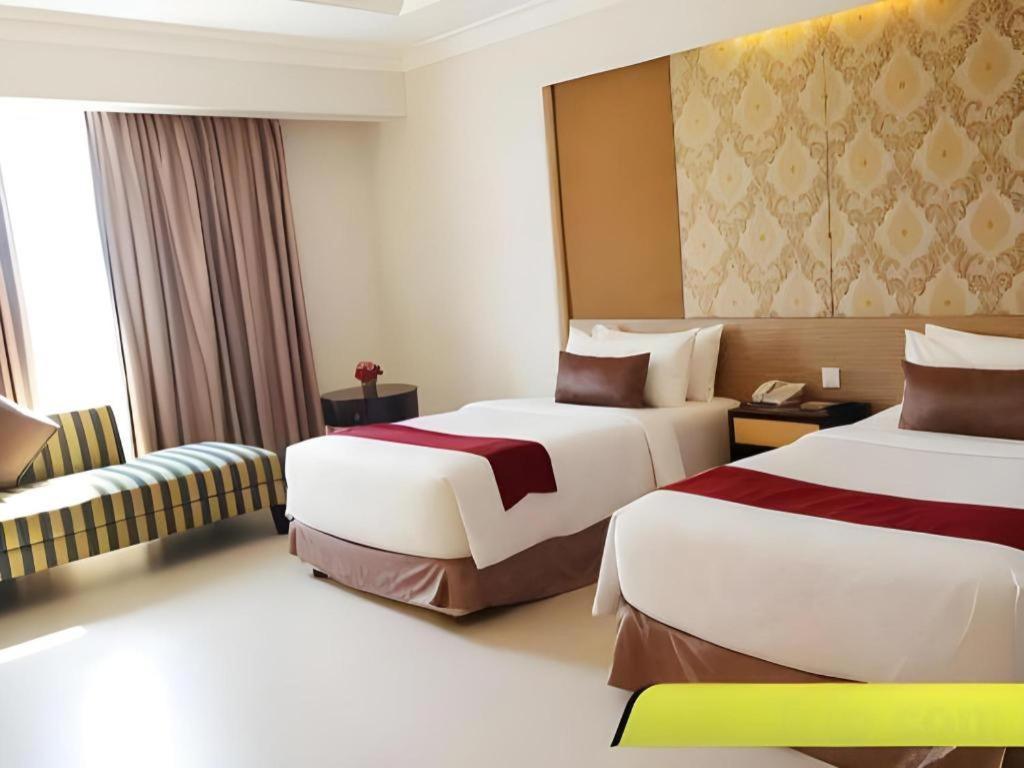 Grand Basko Hotel 巴东 外观 照片