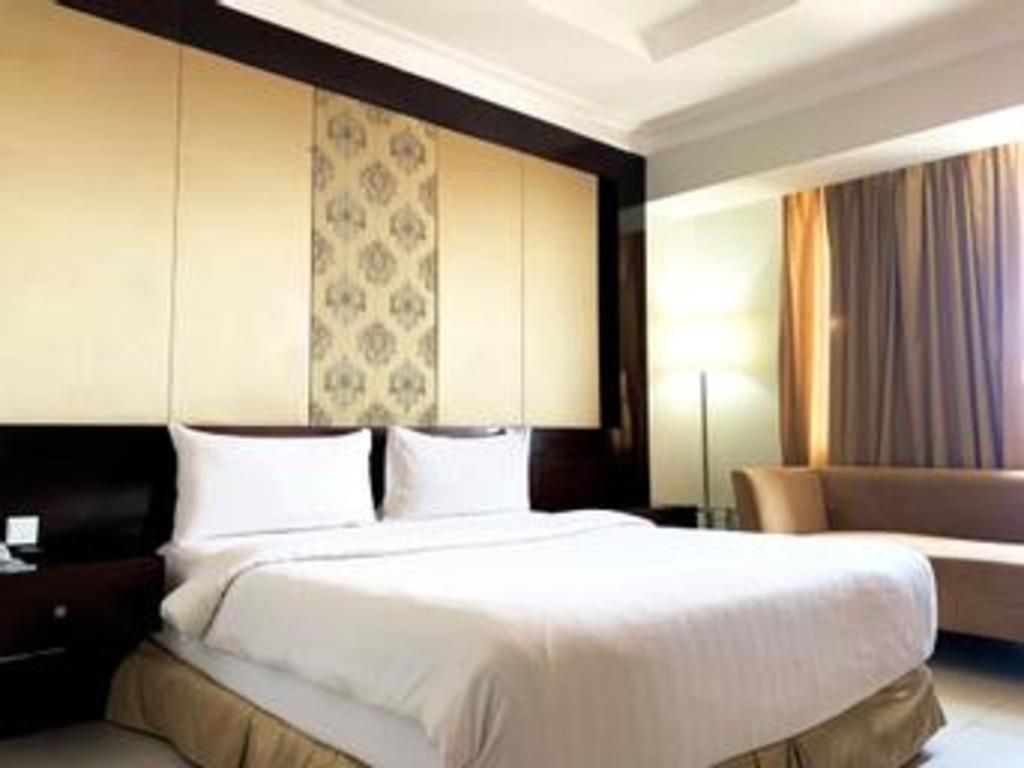 Grand Basko Hotel 巴东 外观 照片