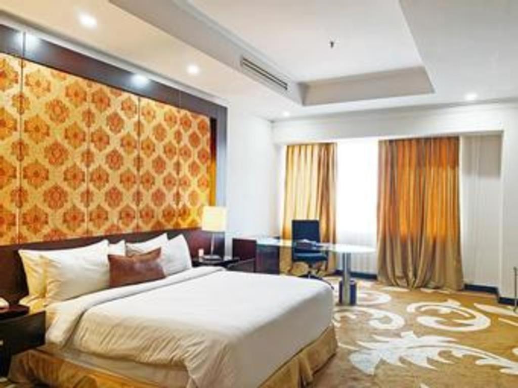 Grand Basko Hotel 巴东 外观 照片