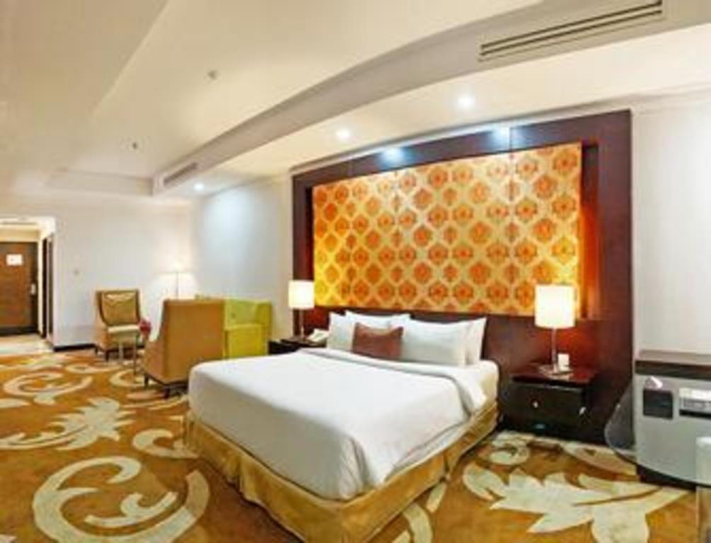 Grand Basko Hotel 巴东 外观 照片
