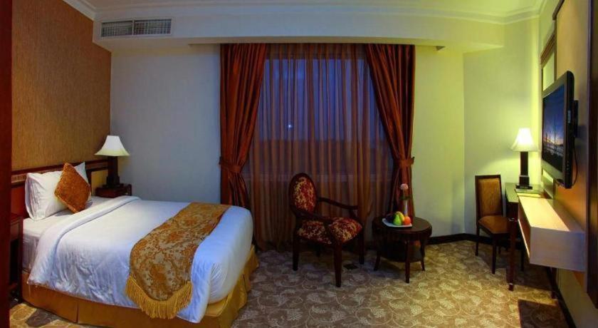 Grand Basko Hotel 巴东 外观 照片