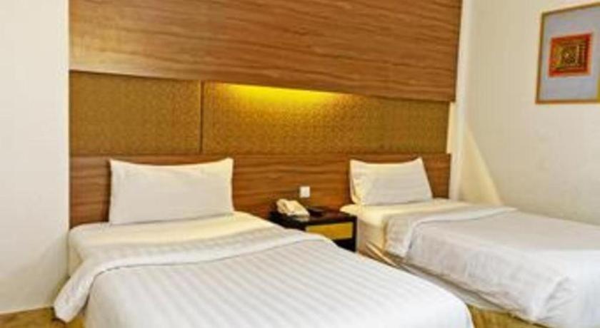 Grand Basko Hotel 巴东 外观 照片