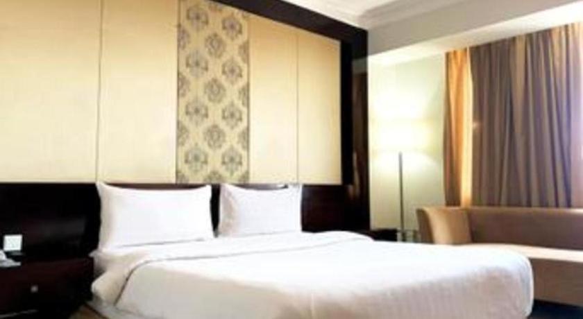 Grand Basko Hotel 巴东 外观 照片