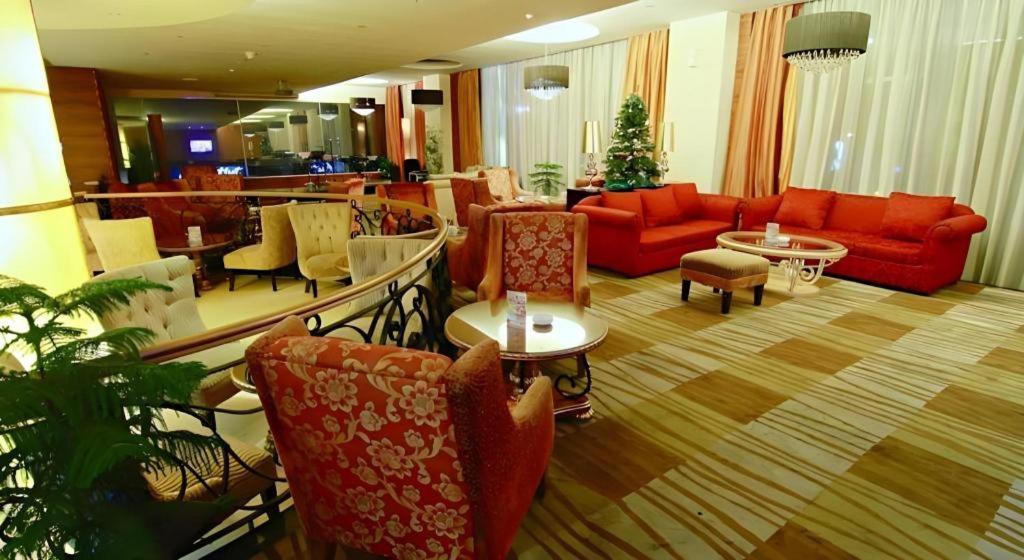 Grand Basko Hotel 巴东 外观 照片
